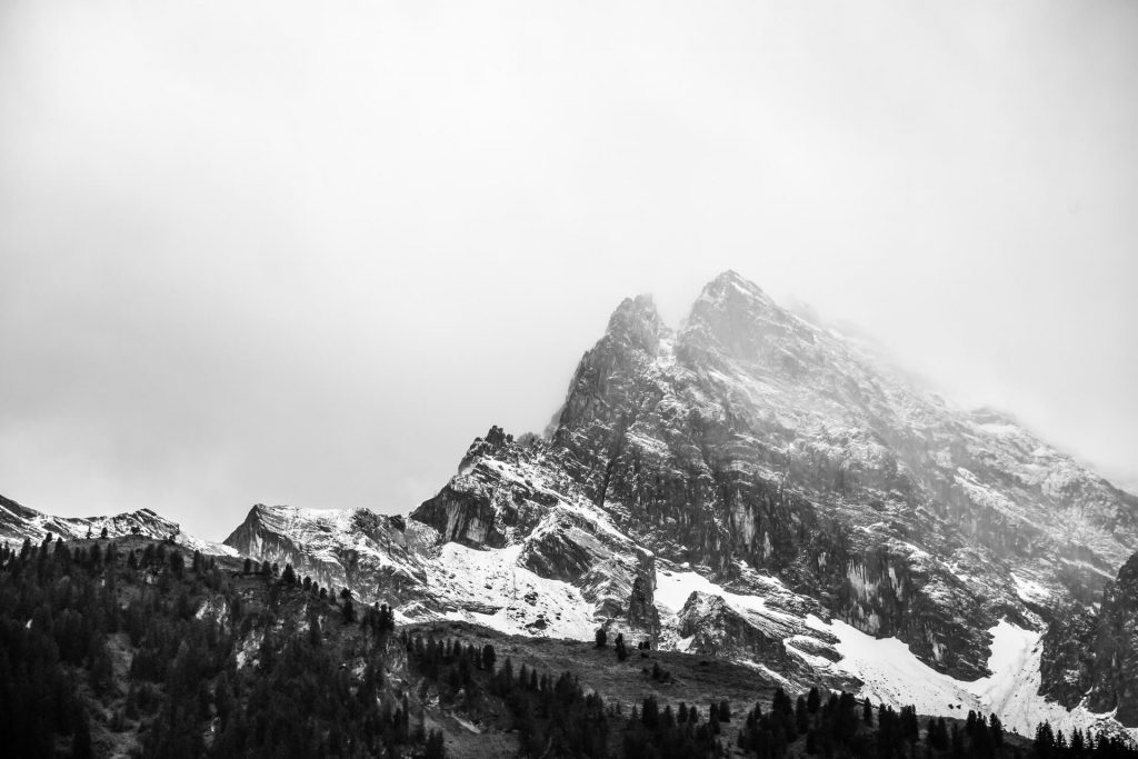 pexels-photo-173434 Top 10