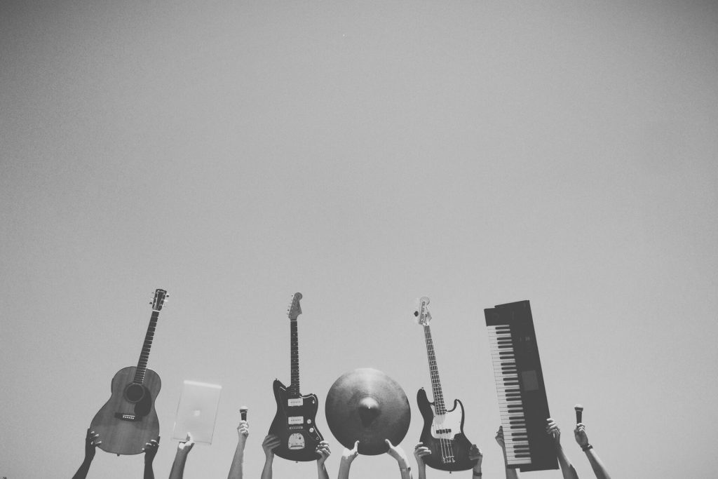 abstract-music-rock-bw bob dylan erp